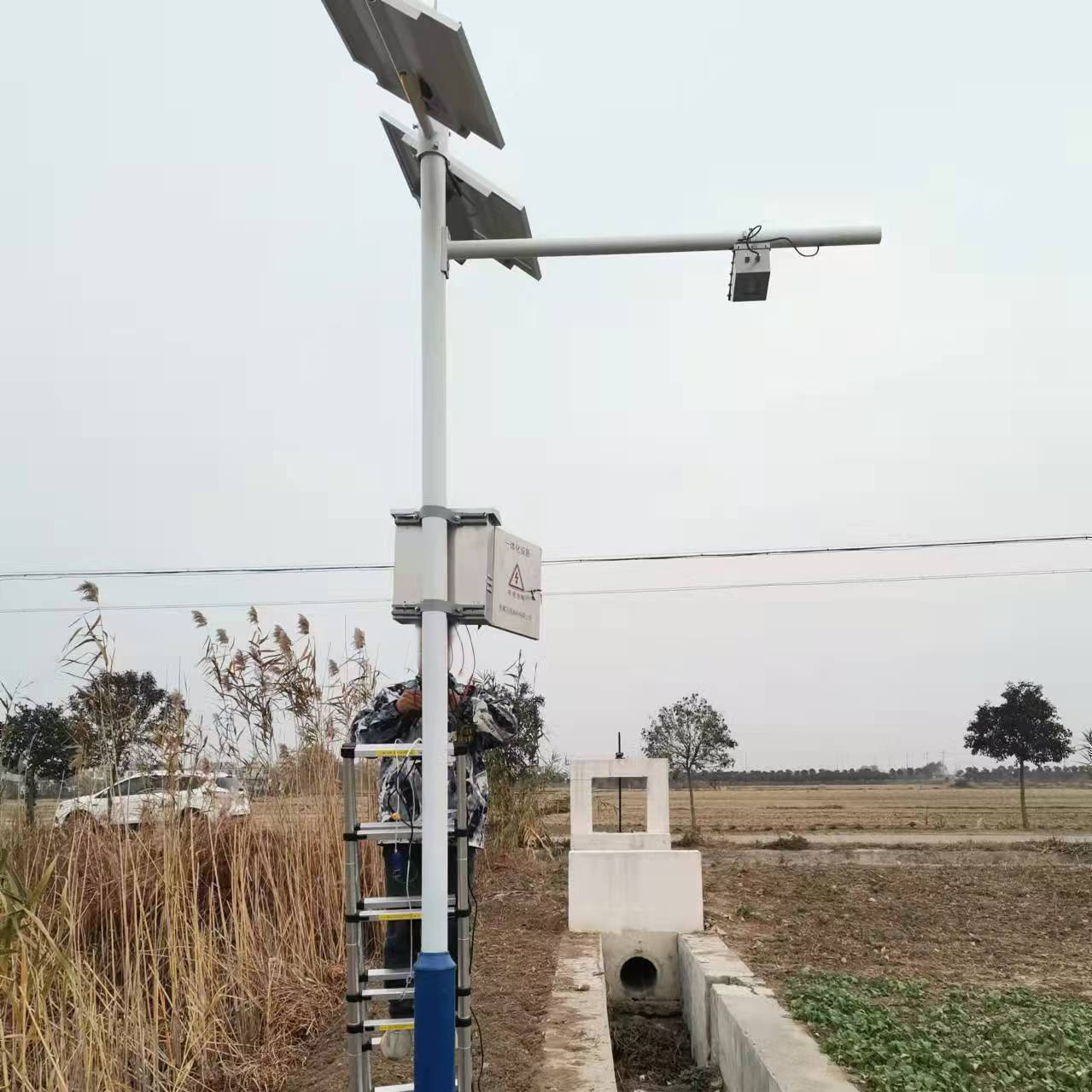 呼和浩特托克托西大圐圙村雷达流速流量仪工程现场